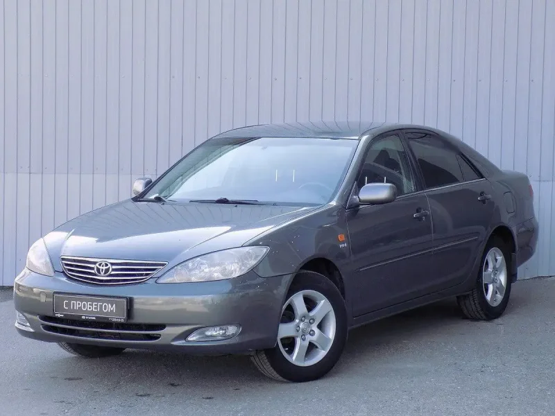 Toyota Camry 1 2004