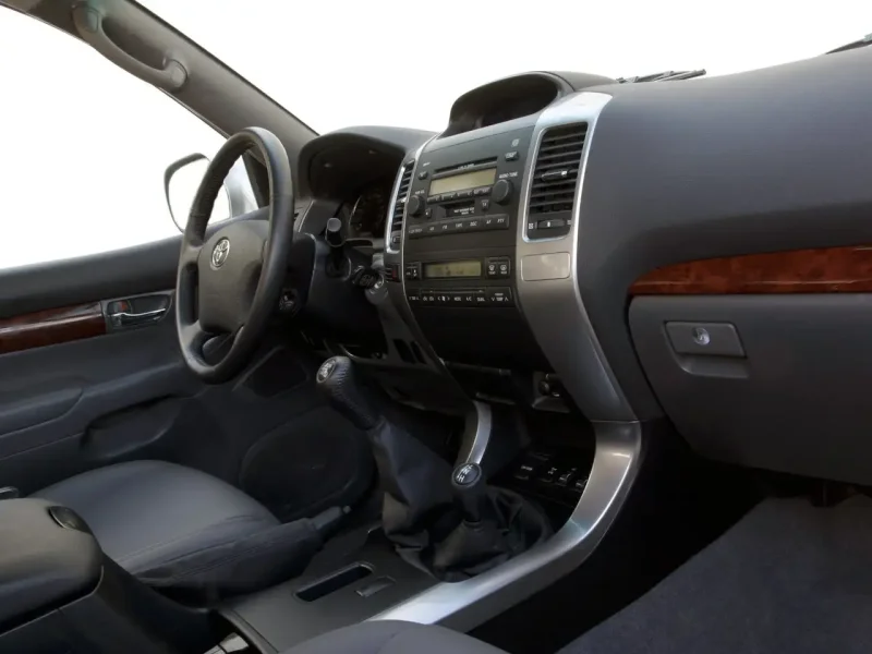 Toyota Land Cruiser Prado 120 салон
