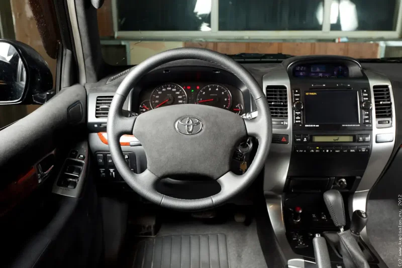 Toyota Prado 120 2007 салон