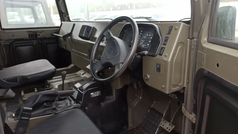 Toyota Mega Cruiser салон