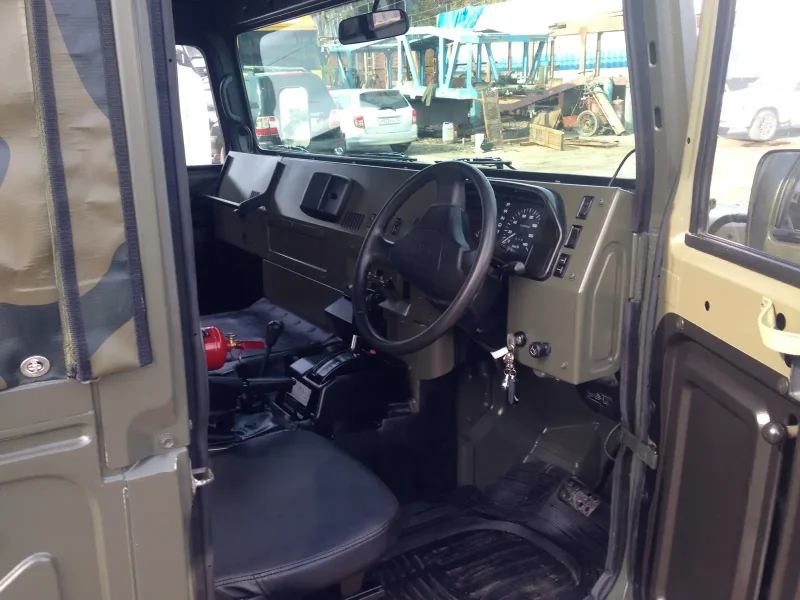 Toyota Mega Cruiser салон