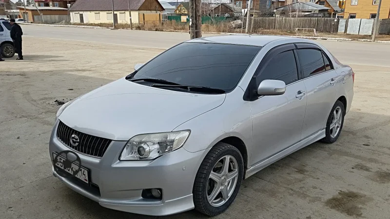 Toyota Corolla Axio 2013