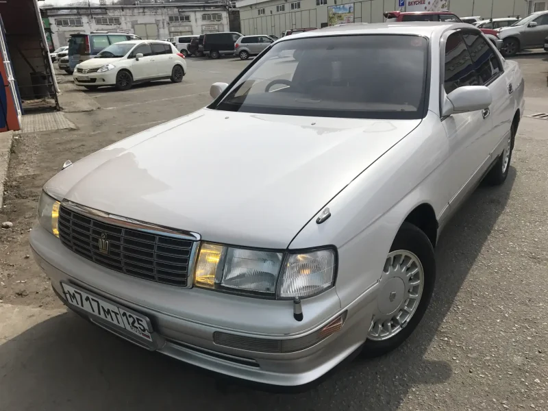 Toyota Crown s140