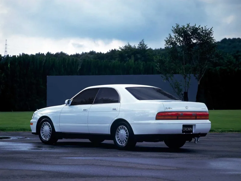 Toyota Crown 140