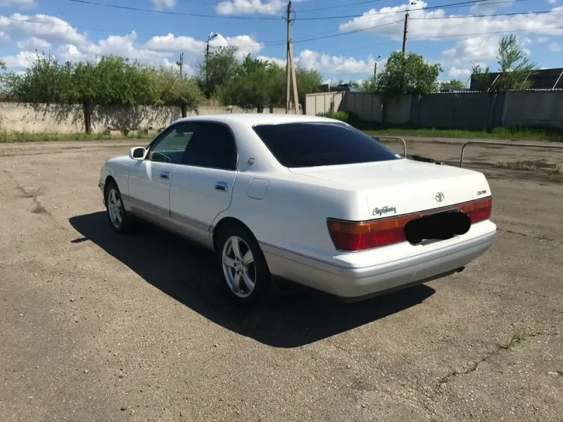 Toyota Crown 151