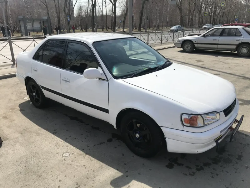 Toyota Corolla 1996 хэтчбек