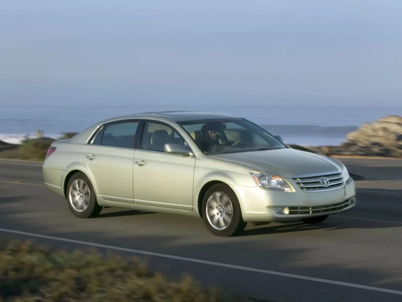 Toyota Avalon 2005