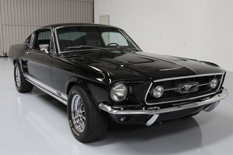 Ford Mustang Fastback 2+2