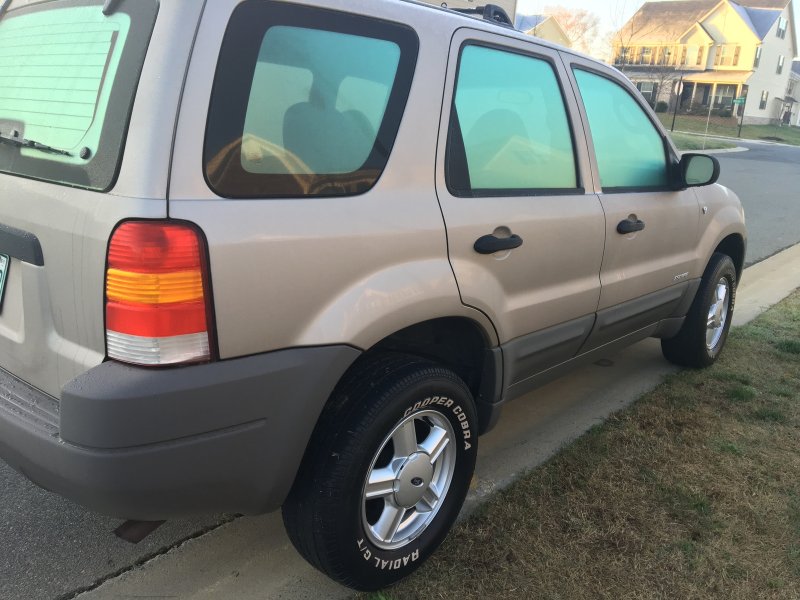 Ford Escape 1