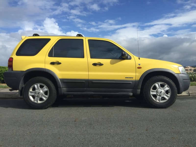 Ford Escape 4