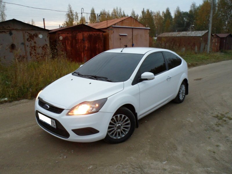 Форд фокус белый 2008 года