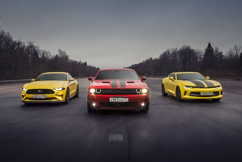 Chevrolet Camaro vs Ford Mustang vs dodge