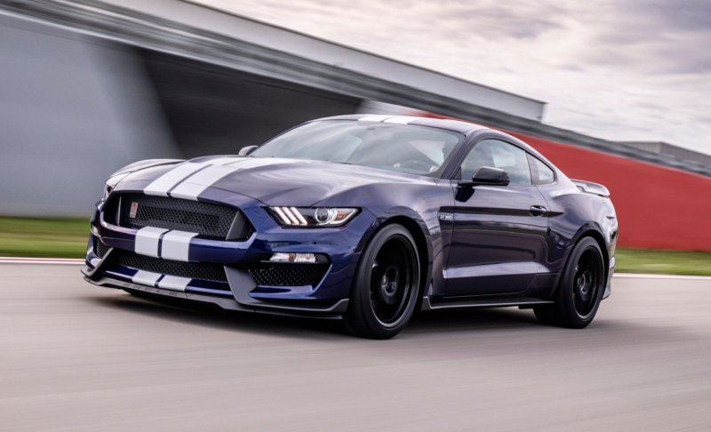 Форд Шелби gt 350 r