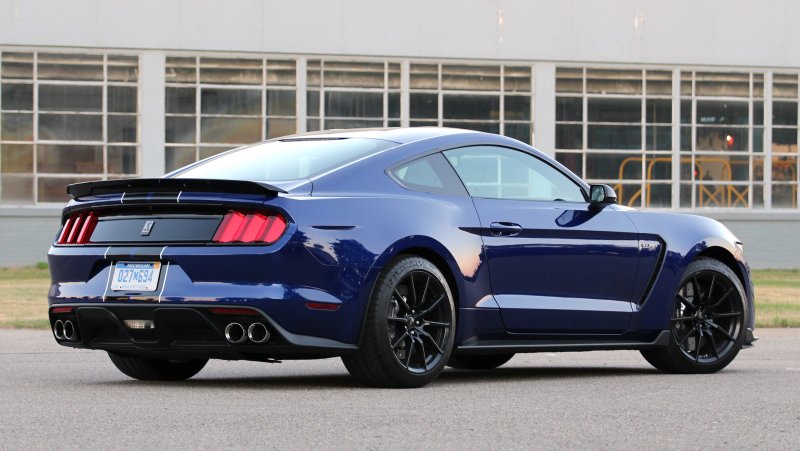 Форд Мустанг gt 350