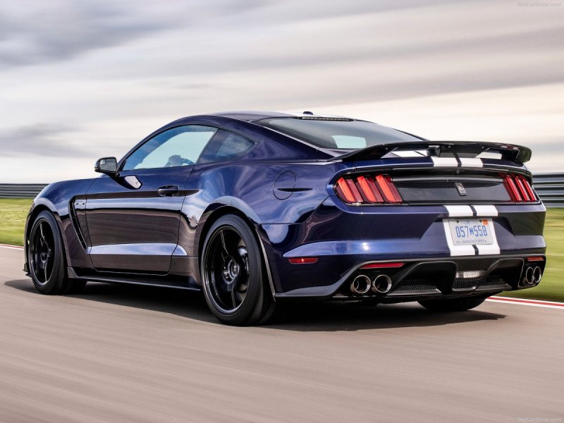 Форд Мустанг Шелби gt 350 2015