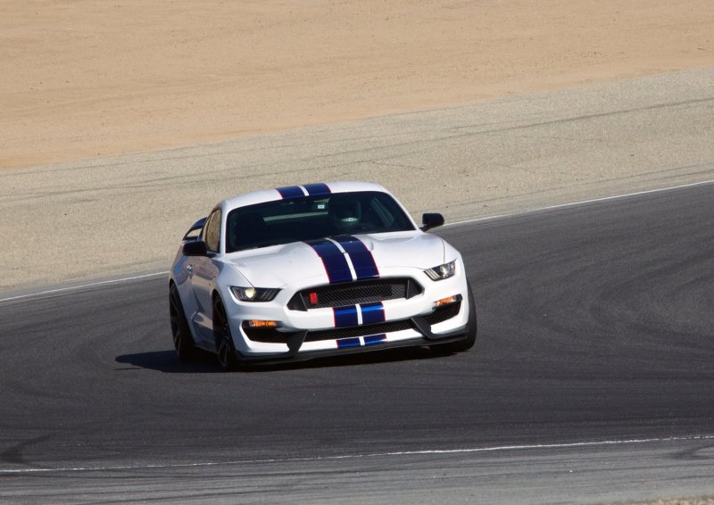 Форд Мустанг Шелби gt 350
