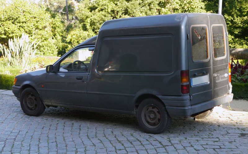 Ford Courier 1998 Camper