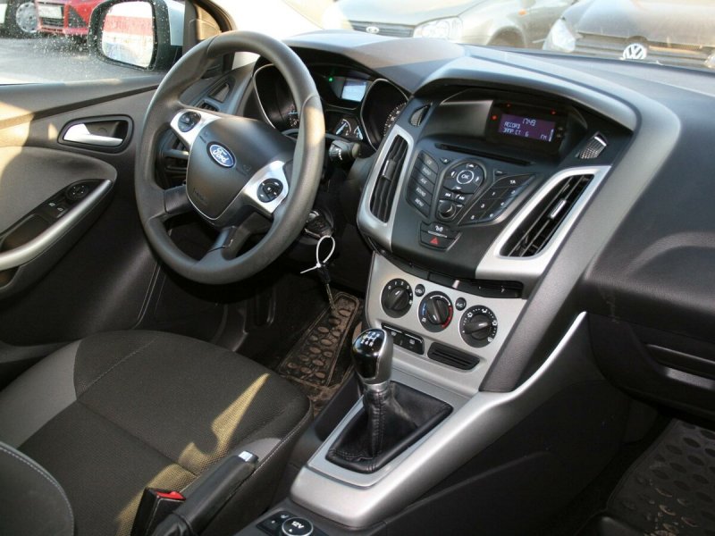 Ford Focus 3 салон