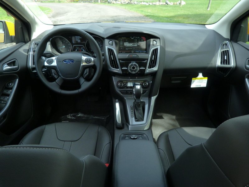 Ford Focus 3 хэтчбек салон