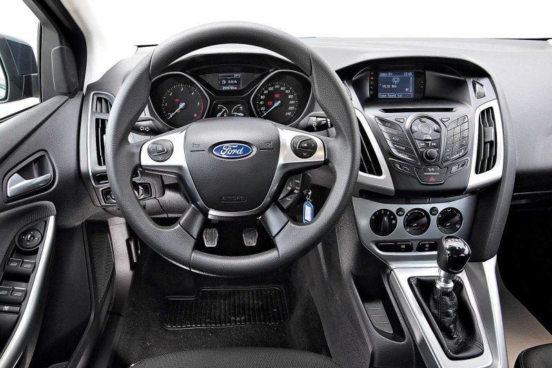 Ford Focus 3 салон