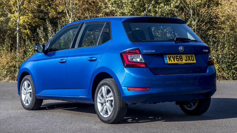 1.0 MPI версии Skoda Fabia Junior