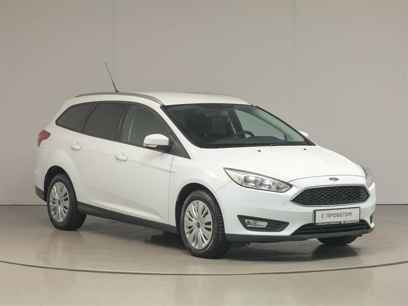 Ford Focus 3 Рестайлинг универсал белый