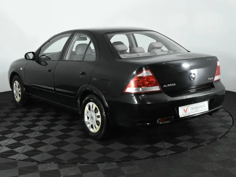 Nissan Almera 2013
