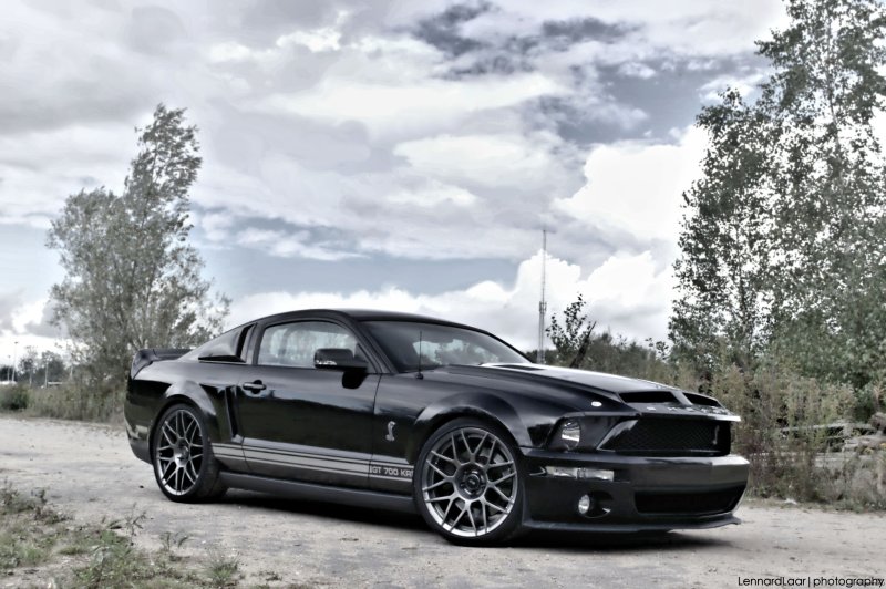 Ford Mustang gt черный