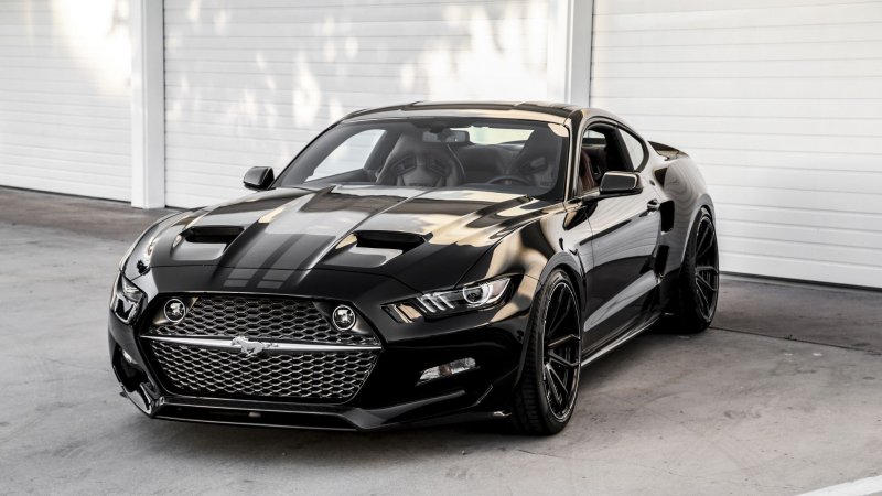 Ford Mustang 2013 черный