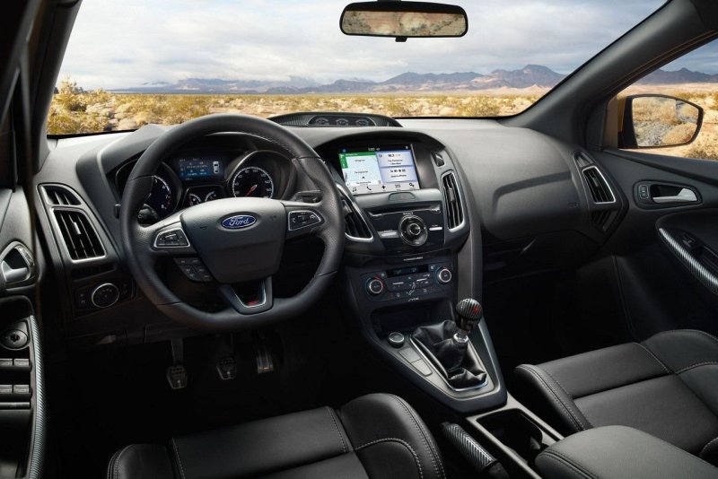 Ford Focus 2016 хэтчбек салон