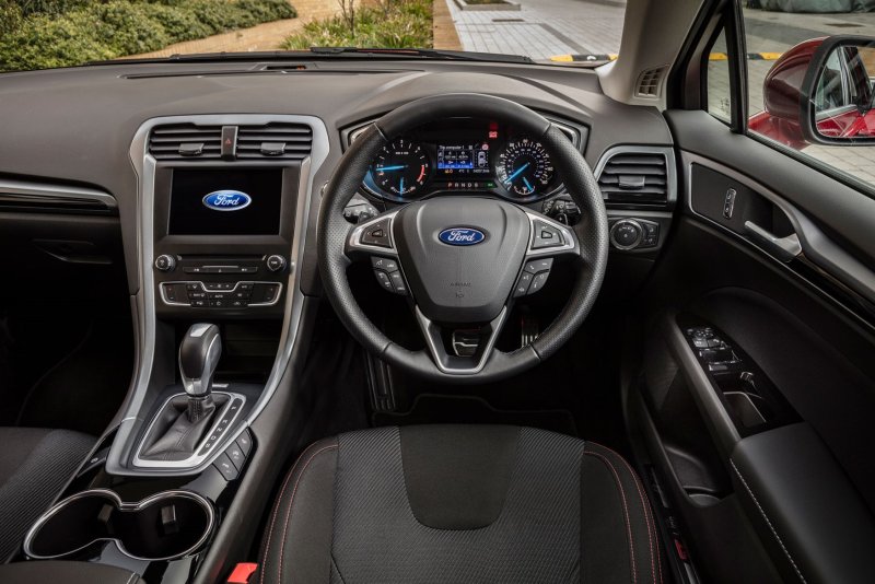 Ford Mondeo 2017 салон