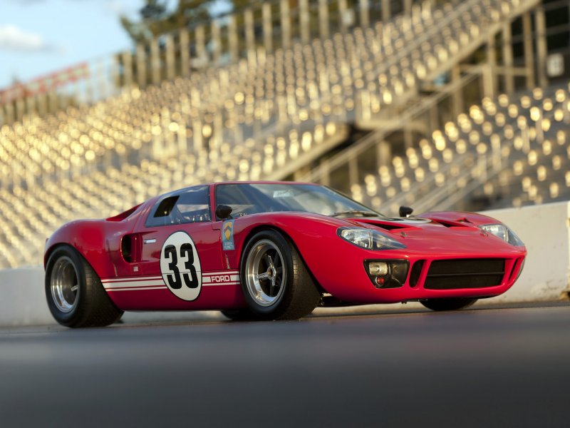 Гоночный Форд gt-40