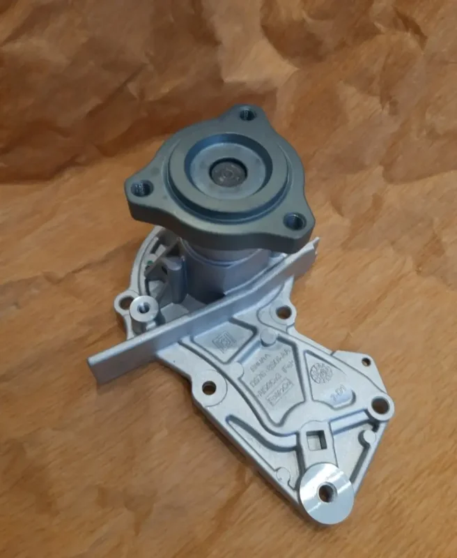 Помпа Ford Focus 3