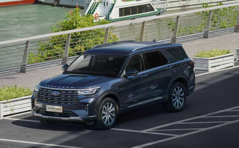 Ford Explorer 2023