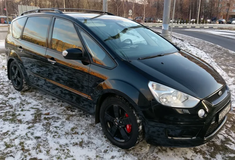 Ford s Max Tuning