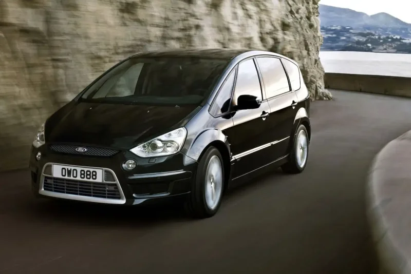 Ford s Max 2
