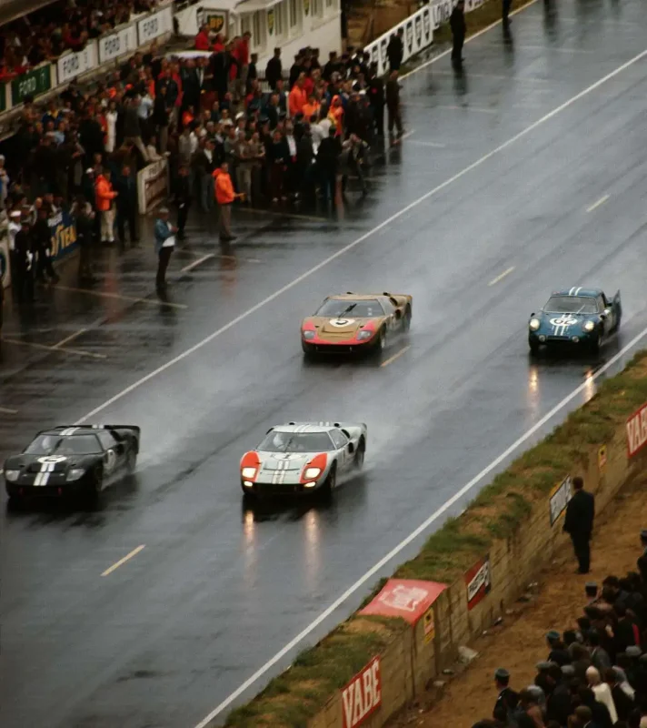 Гонка Леман Форд gt40