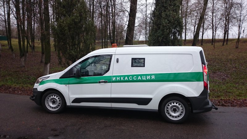 Volkswagen Caddy инкассатор