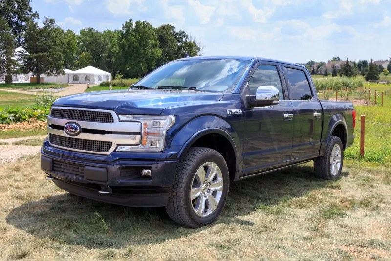 Ford f 150 красный