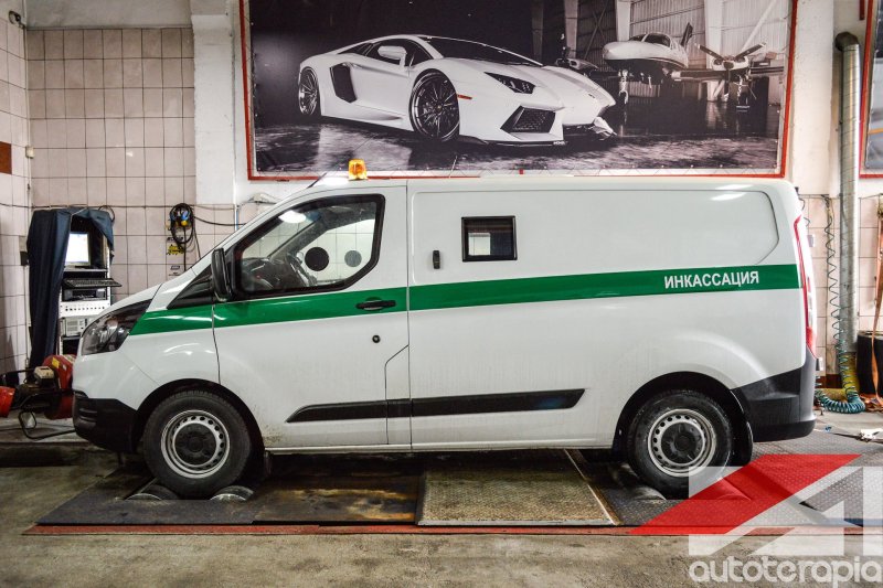 Ford Transit Custom инкассатор