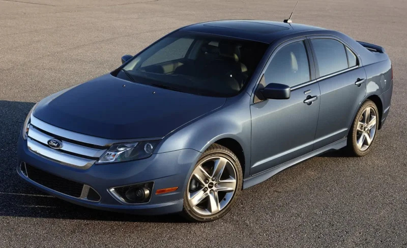Ford Fusion 2010 седан