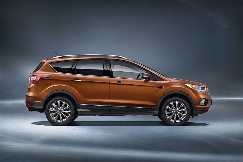 Машина Ford Kuga