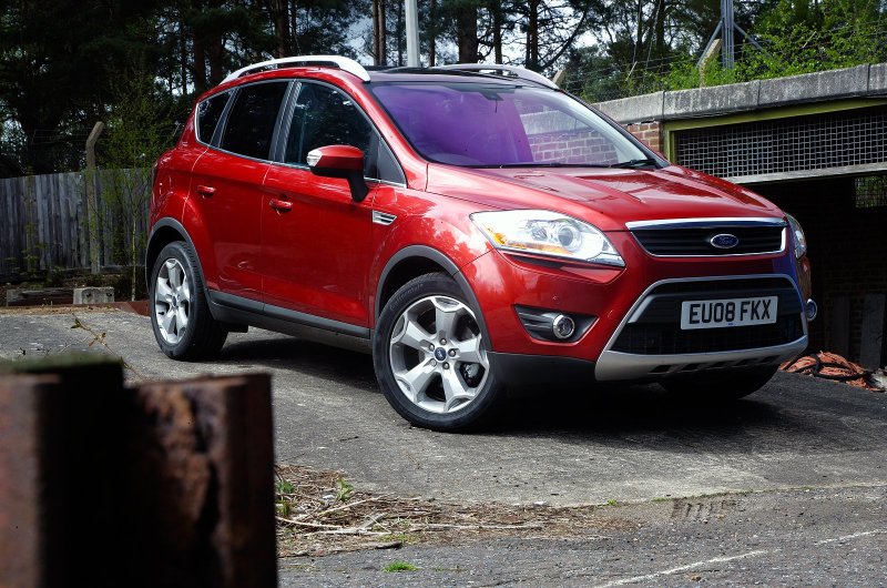 Ford Kuga 1 красный