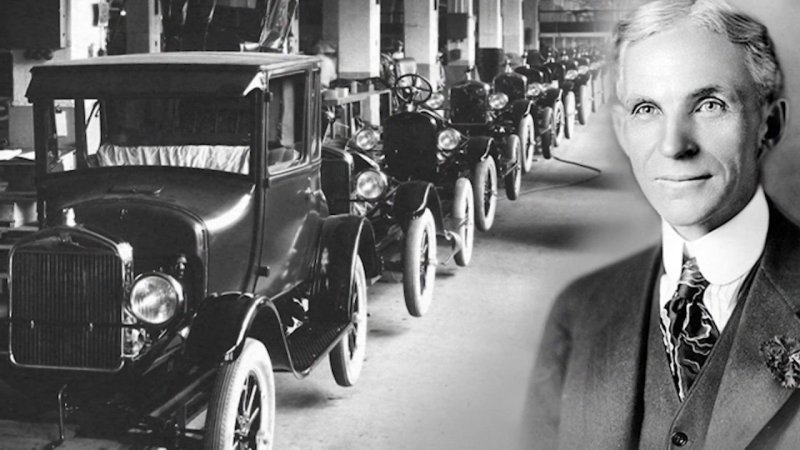 25 Сентября 1926 года Генри Форд