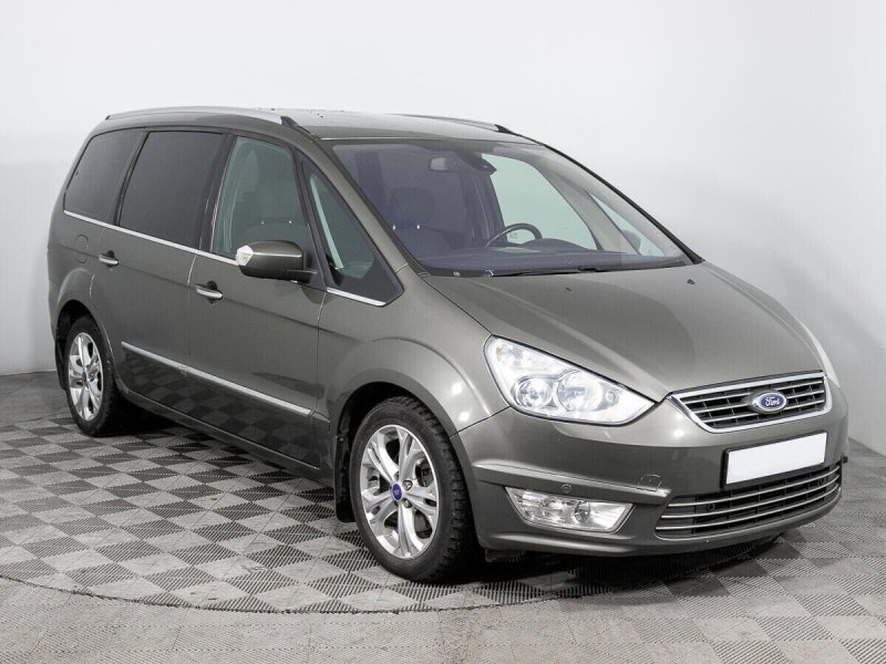 Ford Galaxy минивэн