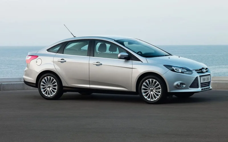 Ford Focus 2012 седан