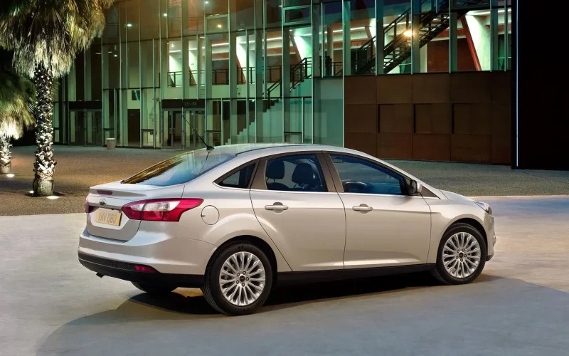 Ford Focus 3 седан