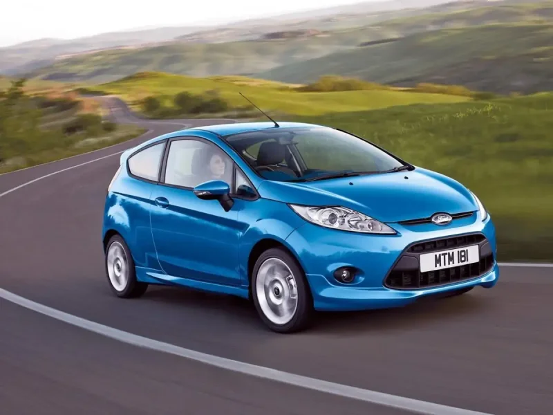 Форд Фиеста Hatchback 2015