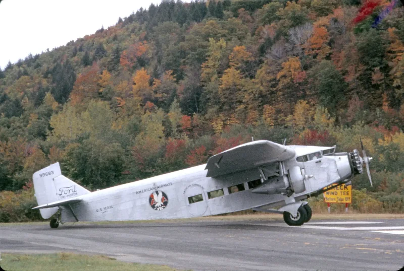 Ford Trimotor 4-at
