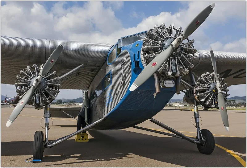 Форд тримотор Ford Trimotor американский пассажирский самолёт